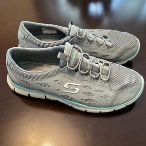 Sketchers shoes